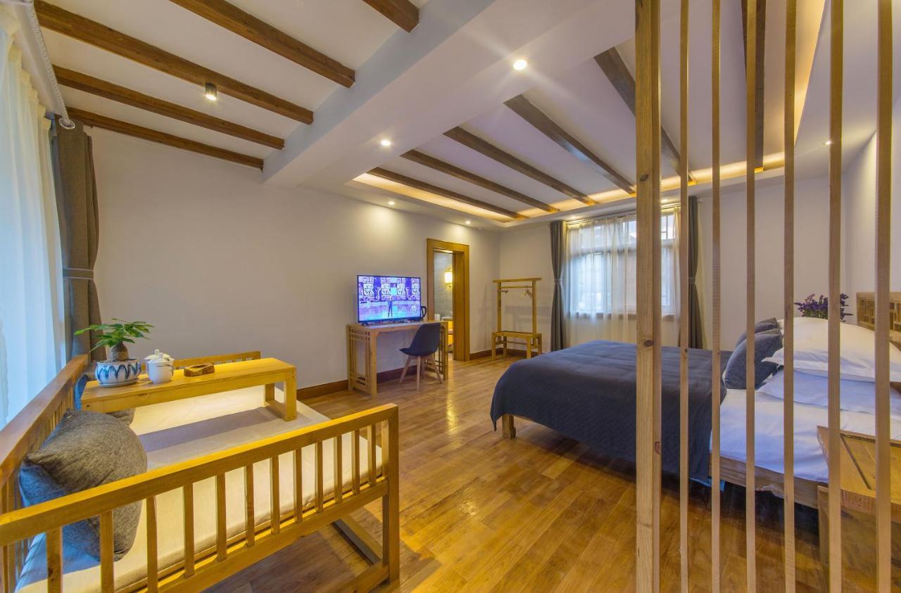 桐墅客栈 Lijiang Village House エクステリア 写真