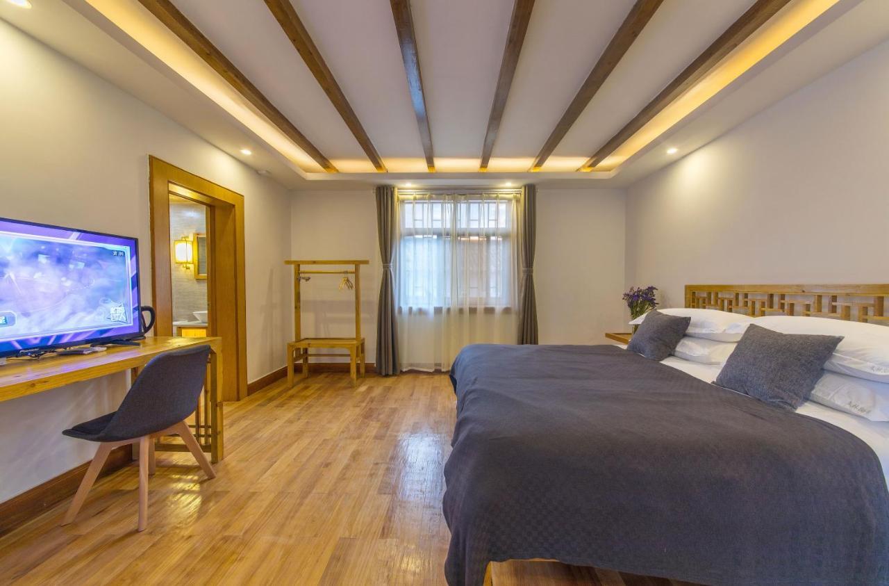 桐墅客栈 Lijiang Village House エクステリア 写真