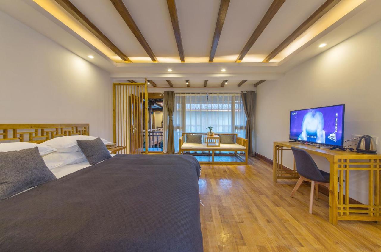 桐墅客栈 Lijiang Village House エクステリア 写真