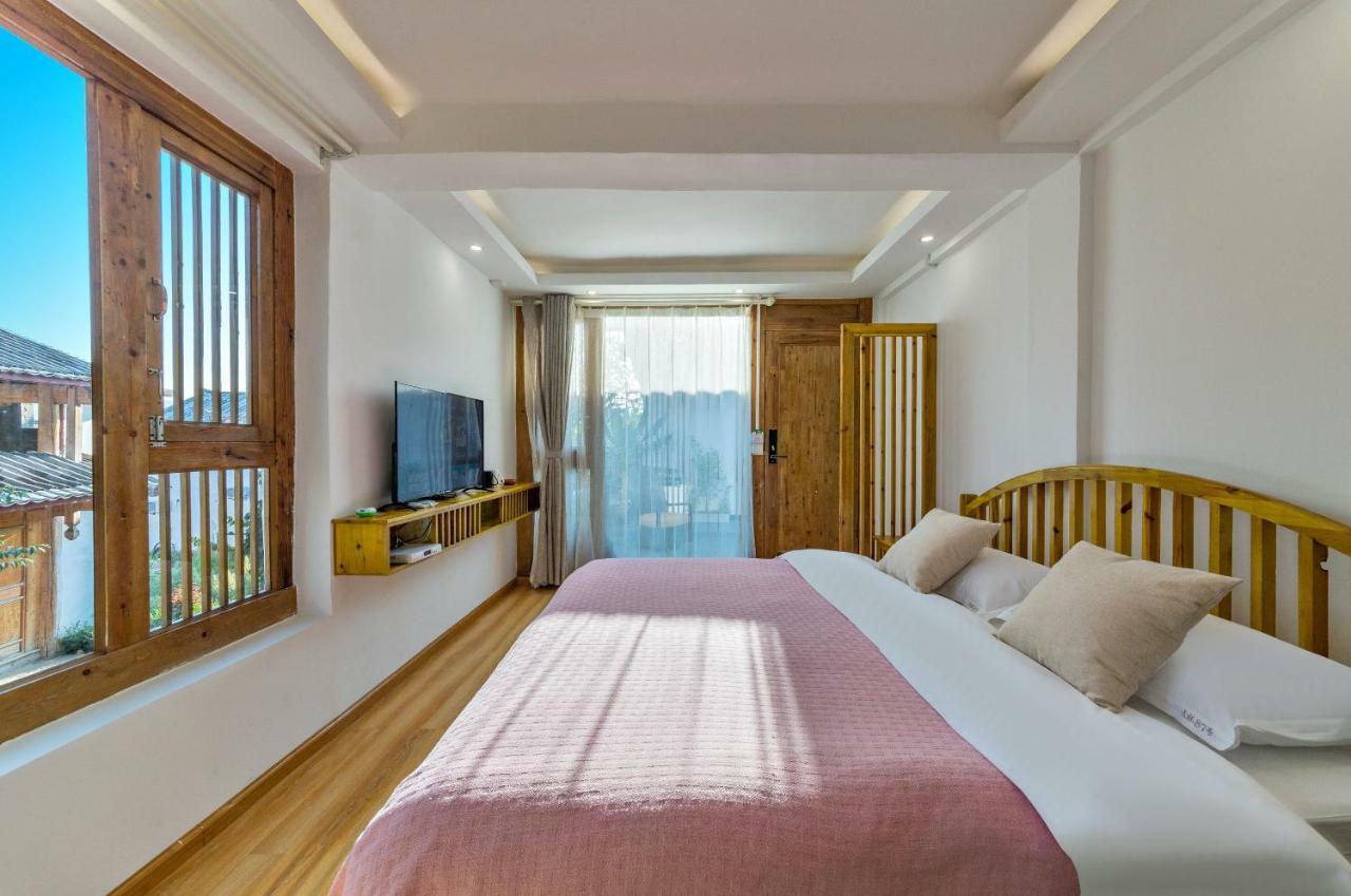 桐墅客栈 Lijiang Village House エクステリア 写真