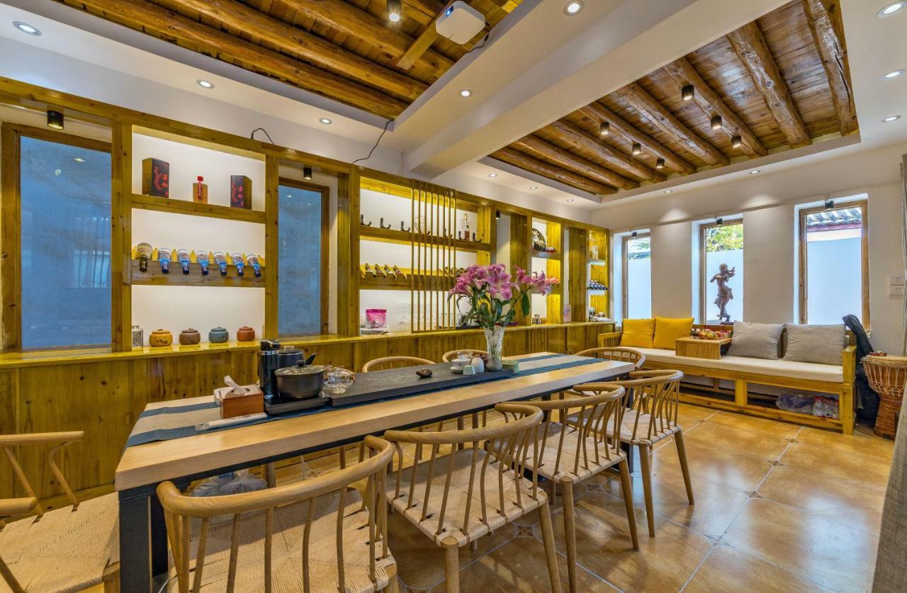桐墅客栈 Lijiang Village House エクステリア 写真